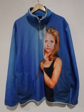 Dumbgood Buffy The Vampire Slayer "Gets Stabby" Polar Fleece Pullover Size: XL
